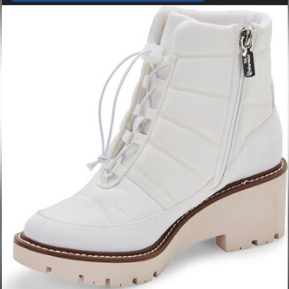 Blondo Daisy Waterproof Lug‎ Sole Boot in White Size 10 NWOB